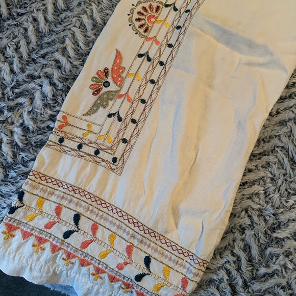 Anthropologie Cream Pants with Colorful Embroidery - Picture 7 of 8